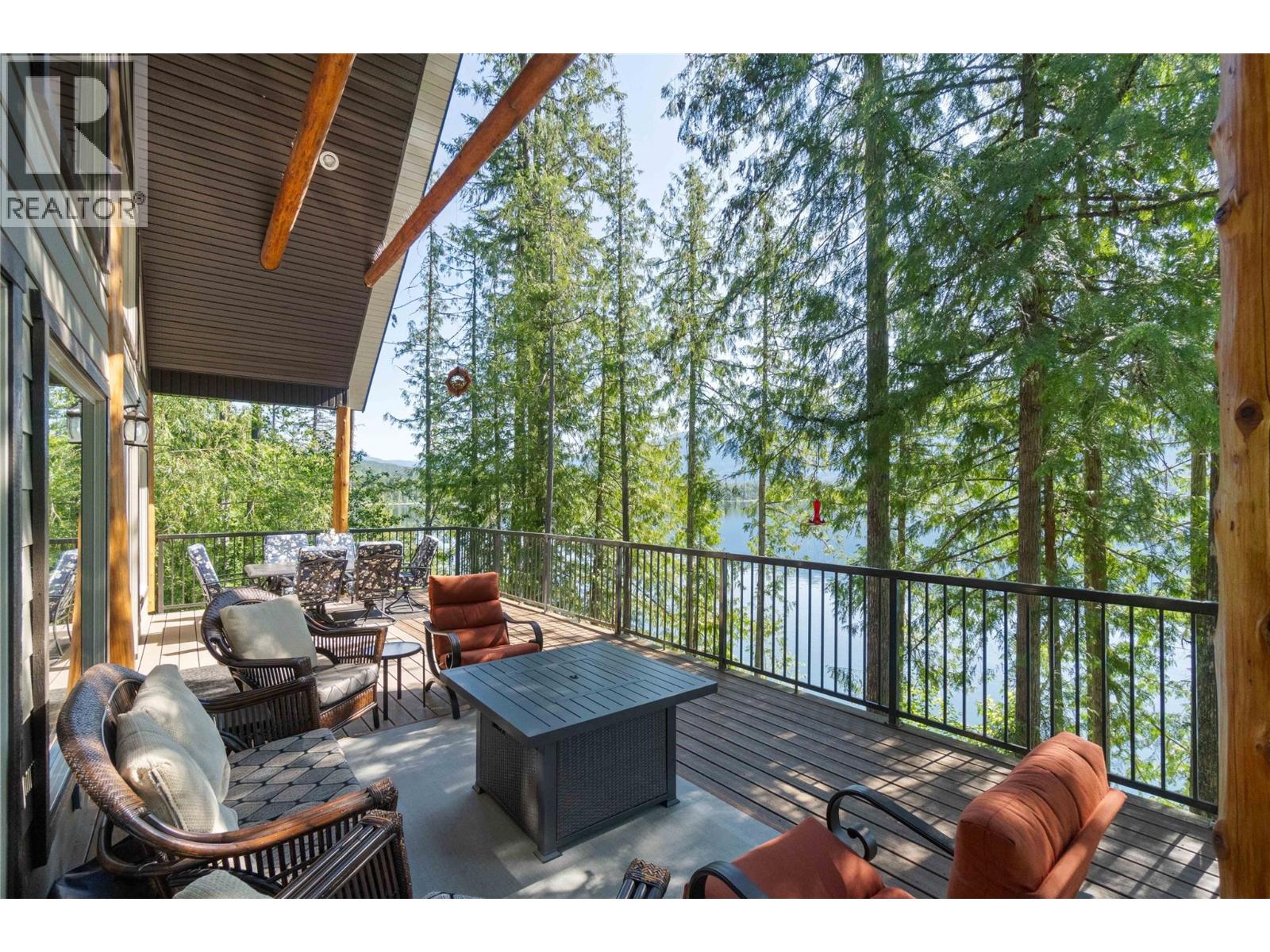 9000 Seymour Arm Main Fsr Unit# 12 & 13 Property Photo 1