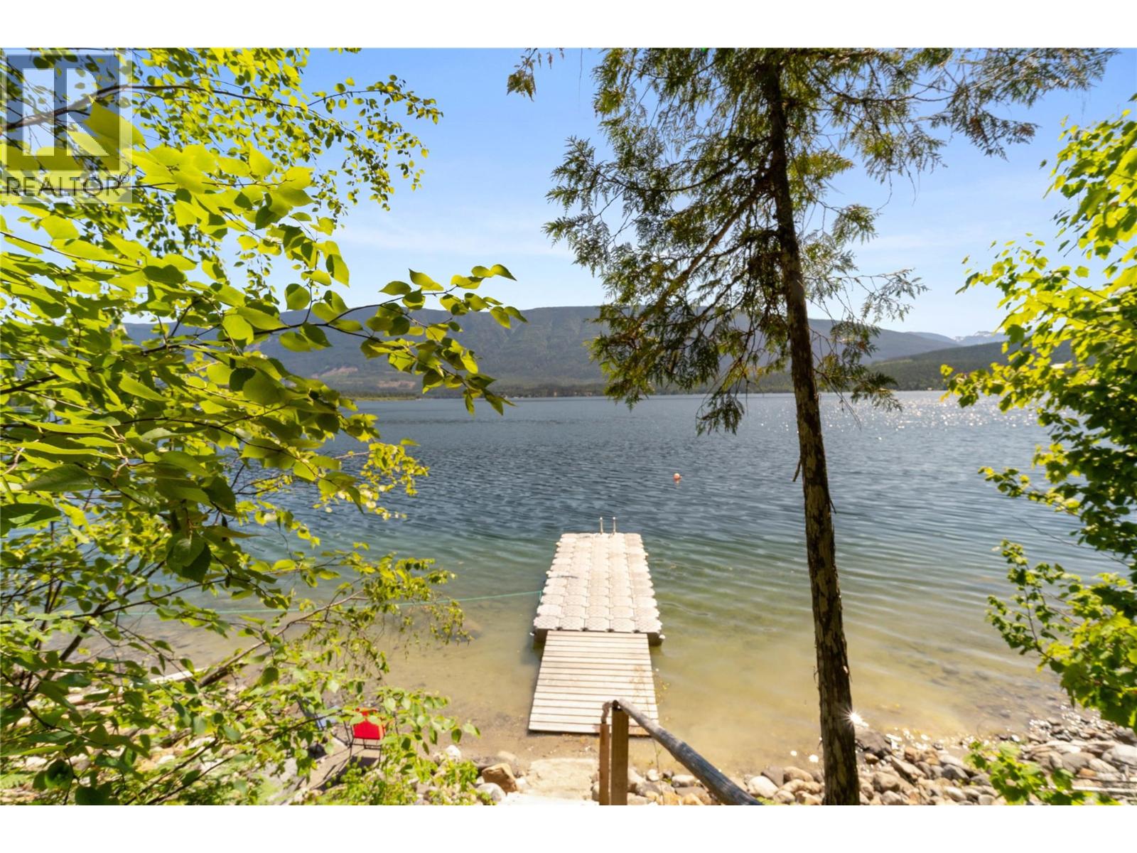 9000 Seymour Arm Main Fsr Unit# 12 & 13 Property Photo 9