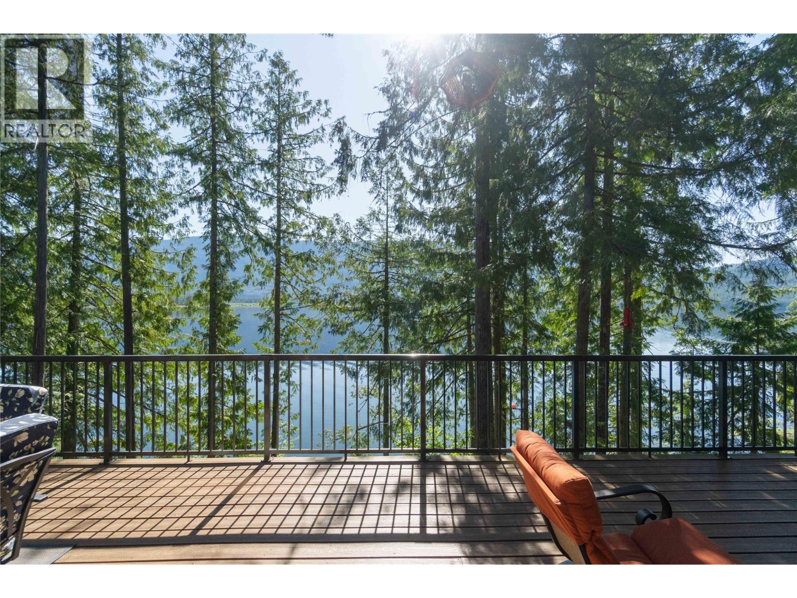 9000 Seymour Arm Main Fsr Unit# 12 & 13 Property Photo 48