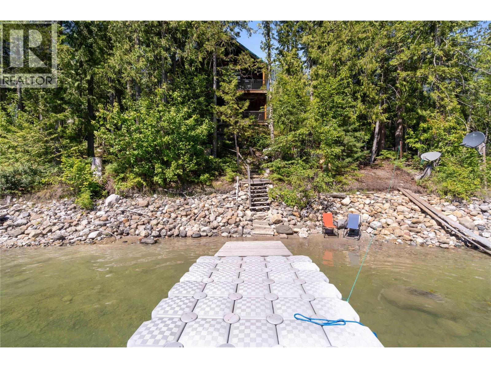 9000 Seymour Arm Main Fsr Unit# 12 & 13 Property Photo 55