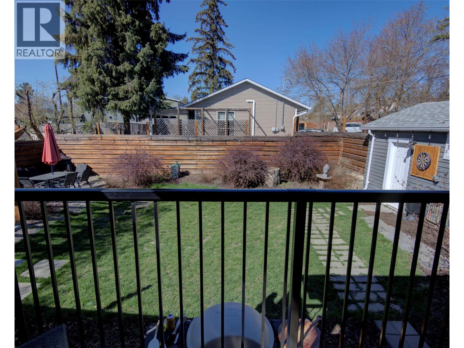 1505 32 Avenue Property Photo 11