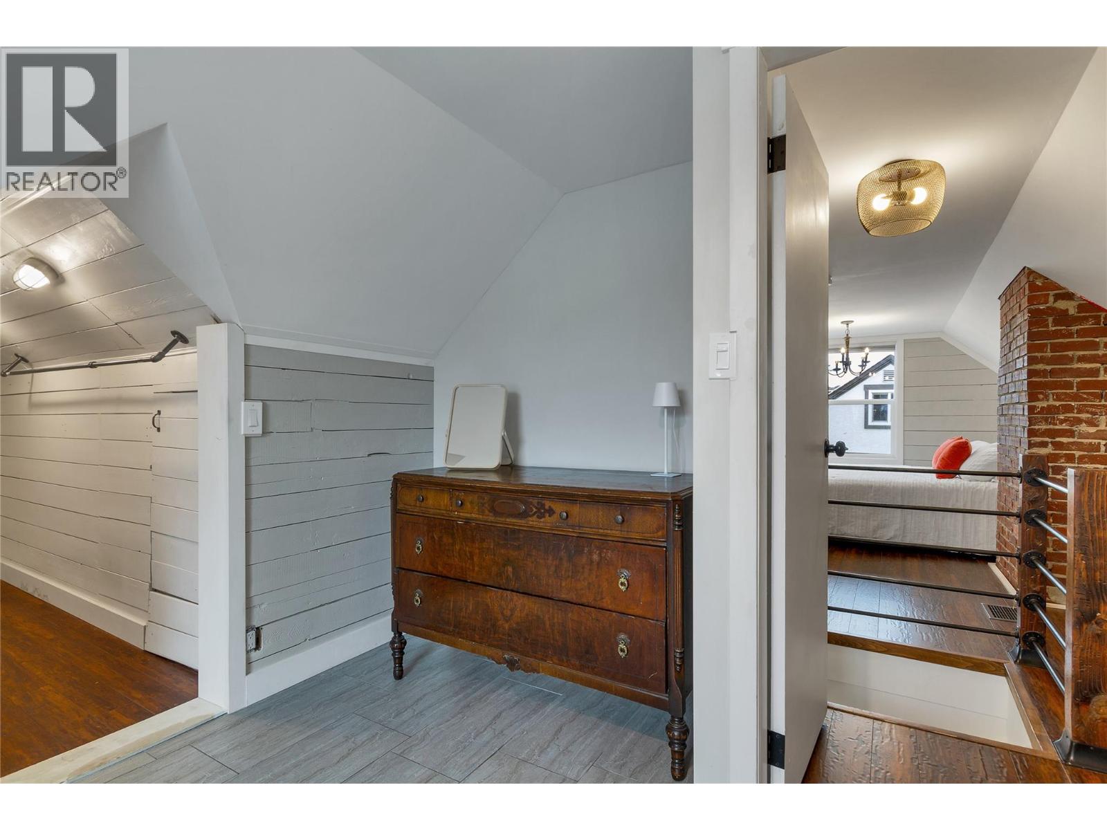 1505 32 Avenue Property Photo 14