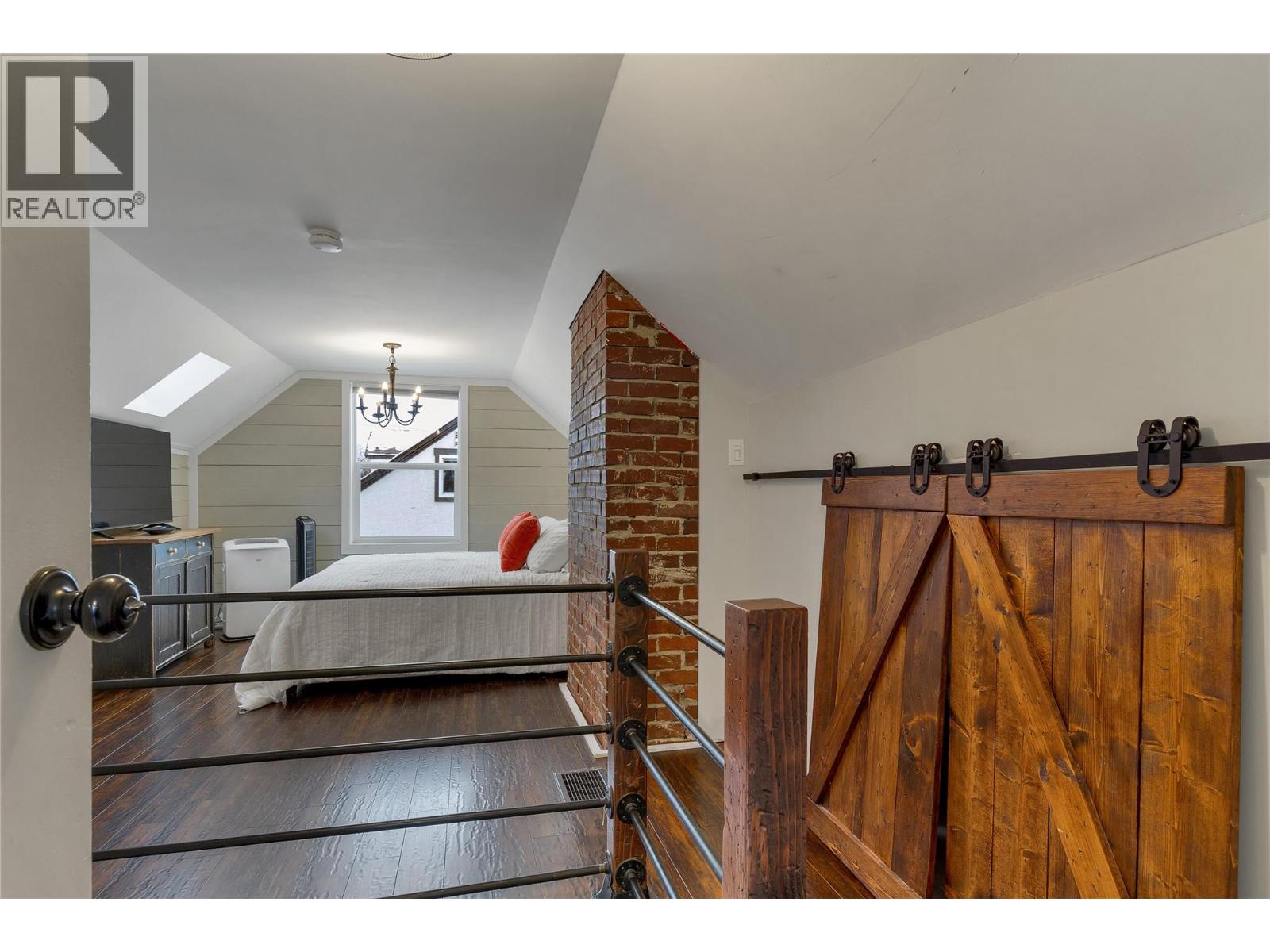 1505 32 Avenue Property Photo 18