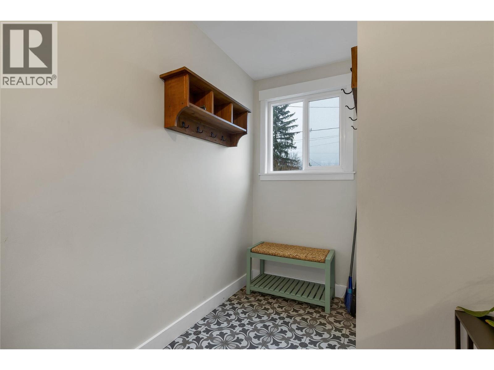 1505 32 Avenue Property Photo 33