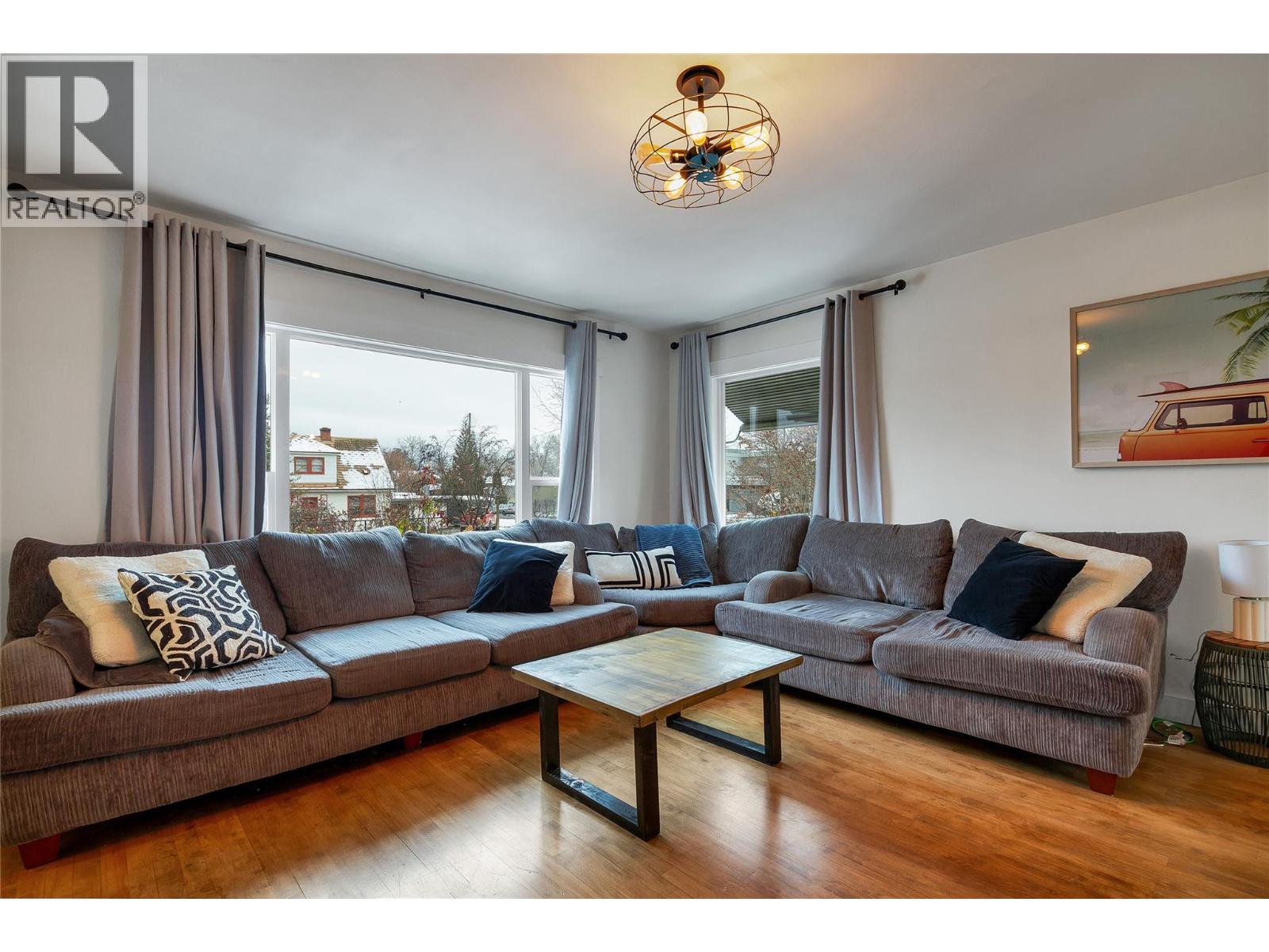 1505 32 Avenue Property Photo 39