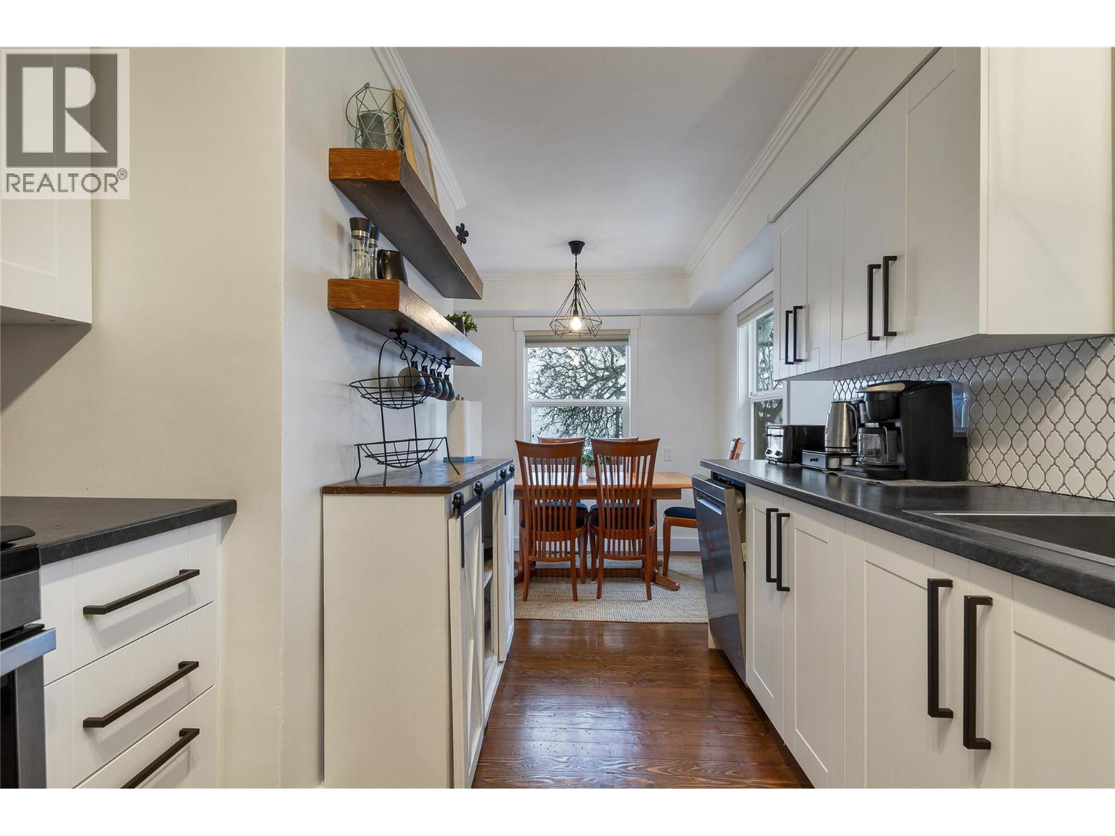1505 32 Avenue Property Photo 50