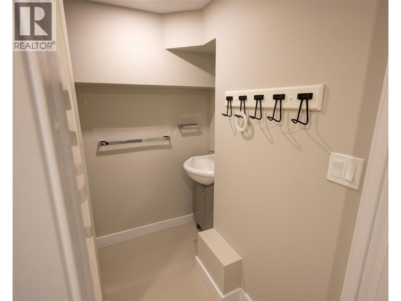 1505 32 Avenue Property Photo 68