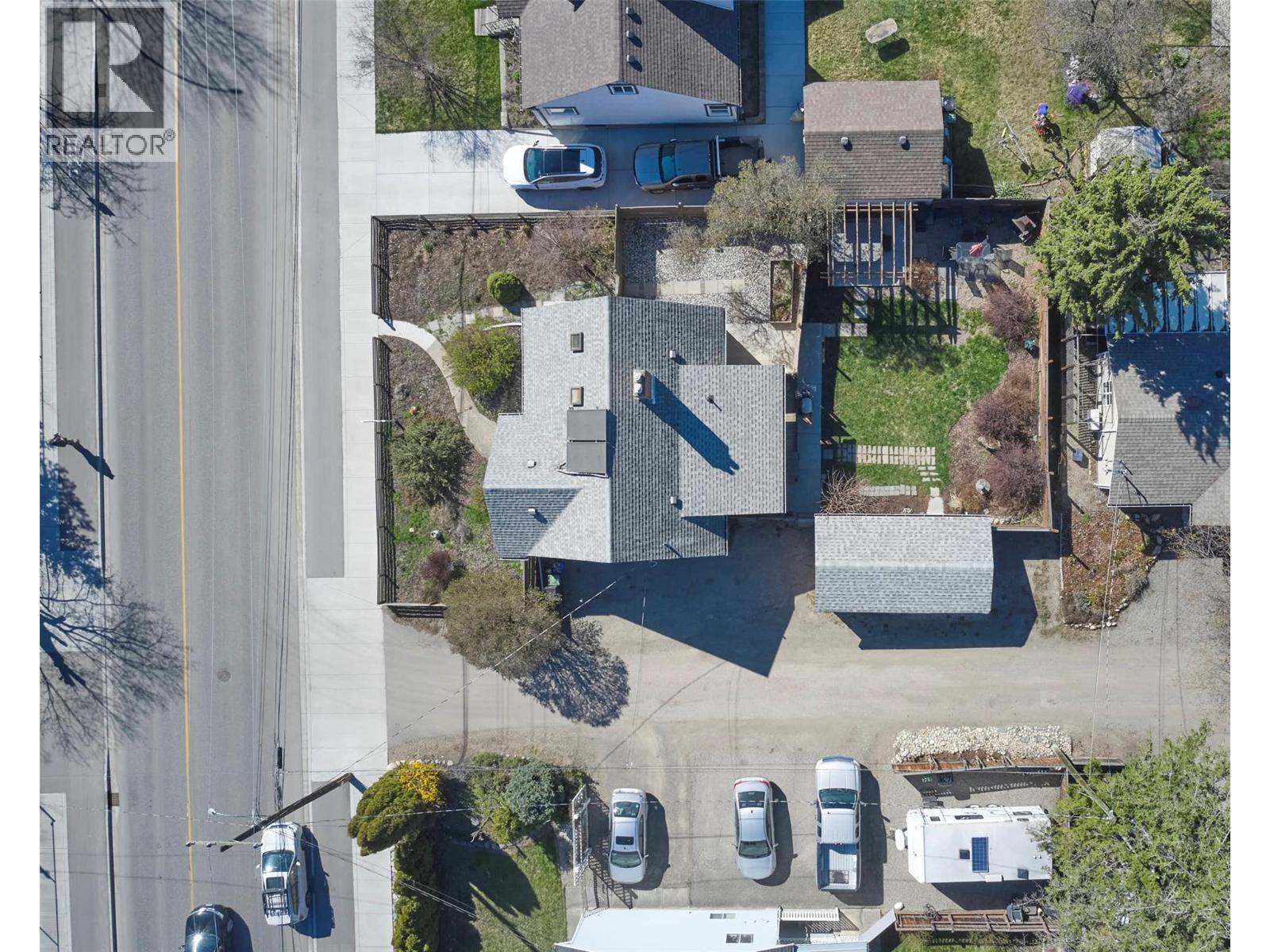 1505 32 Avenue Property Photo 93