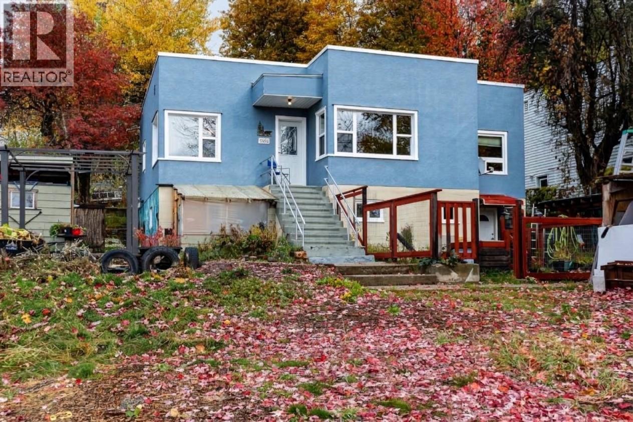 2260 LEROI Avenue Property Photo 1