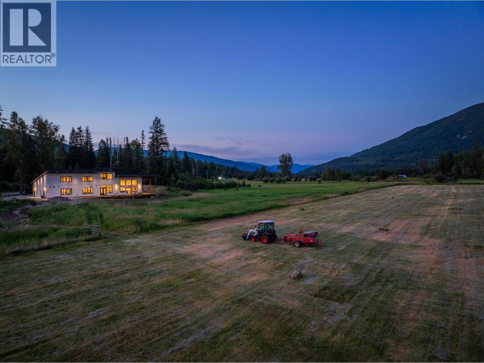 2335 Pass Creek Road Property Photo 2