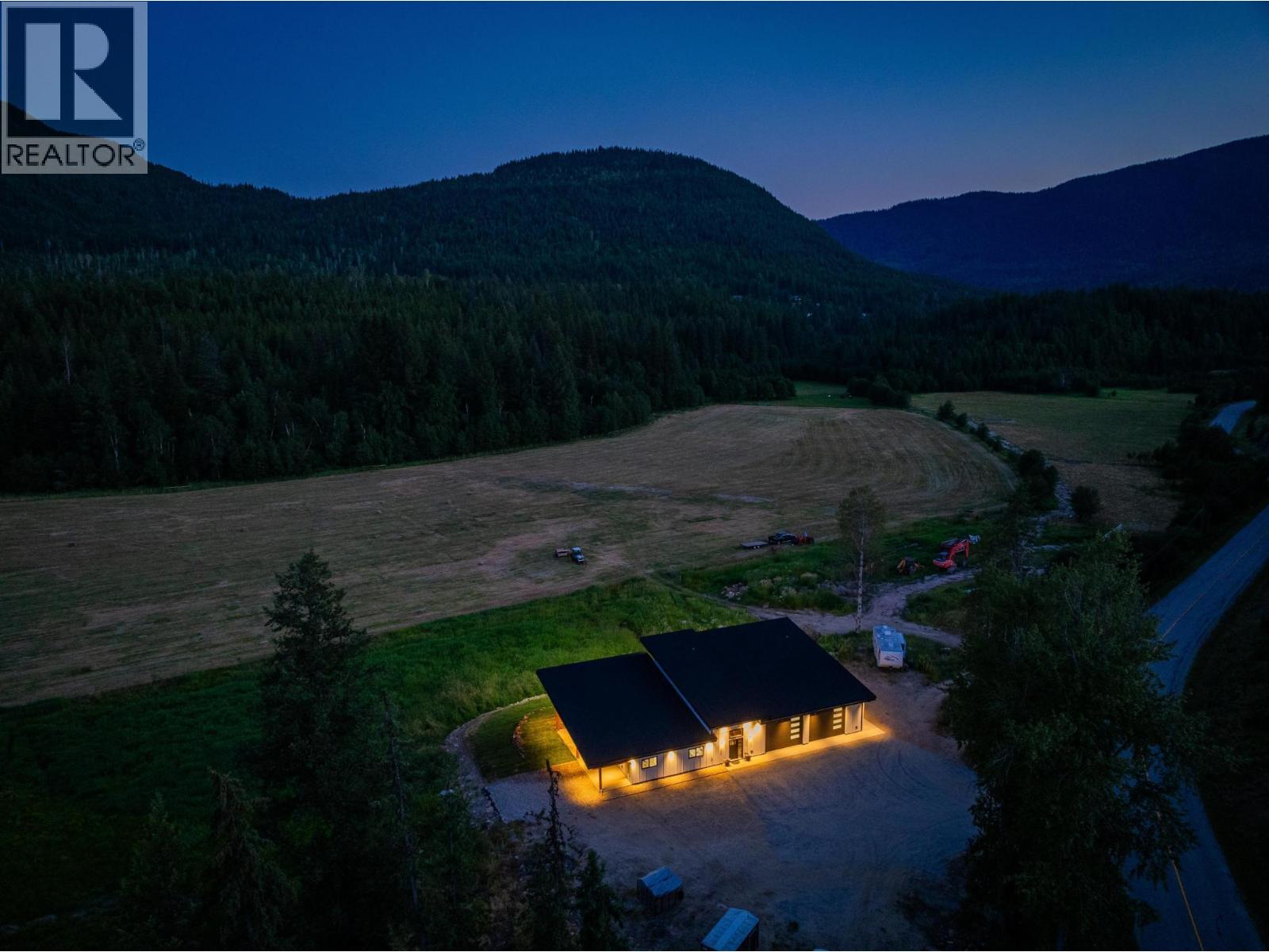 2335 Pass Creek Road Property Photo 3