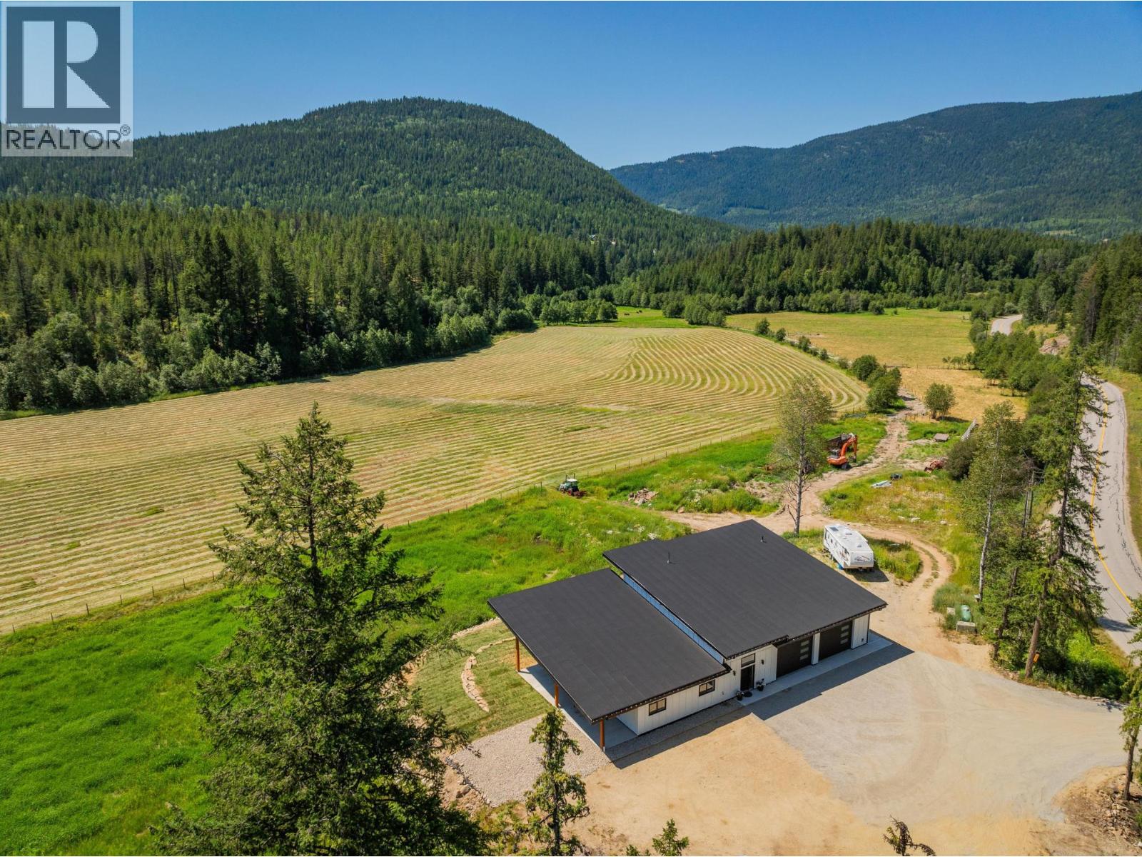 2335 Pass Creek Road Property Photo 5