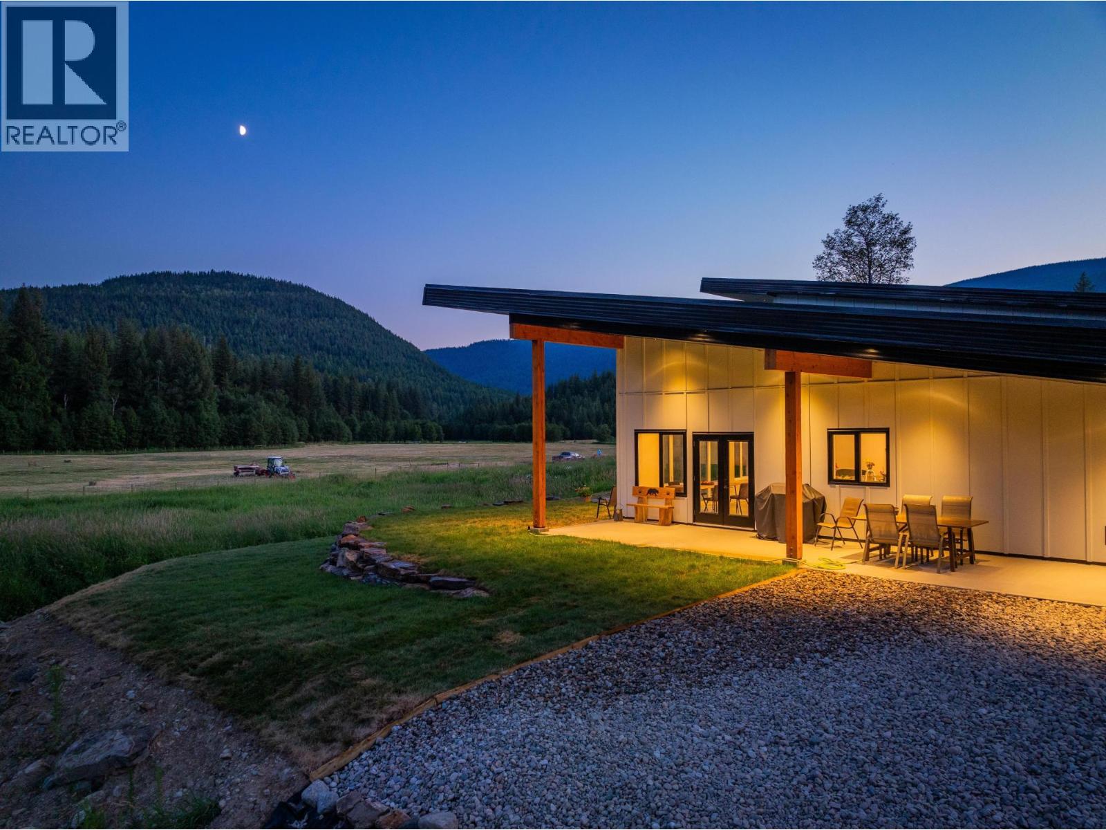 2335 Pass Creek Road Property Photo 12