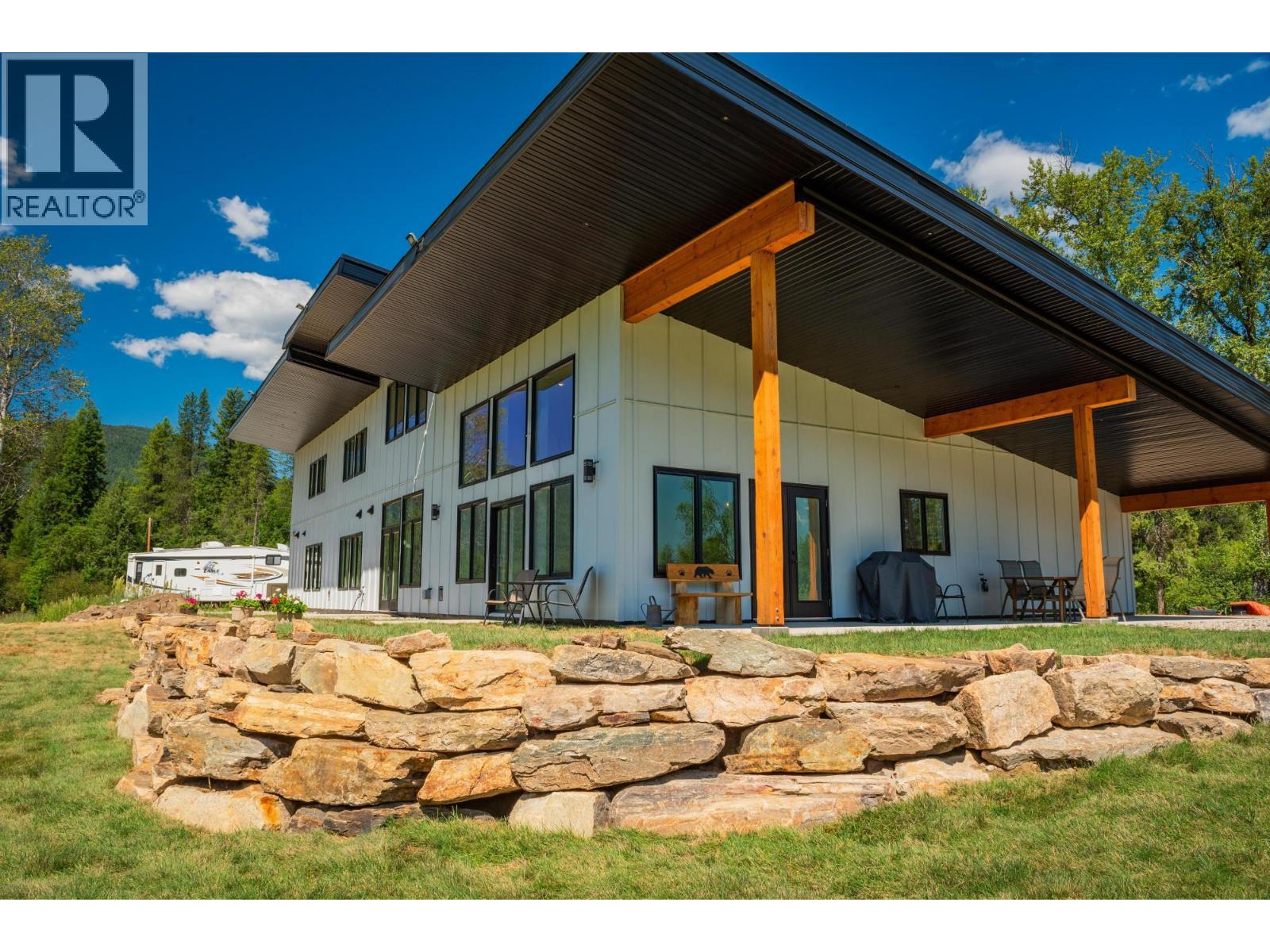 2335 Pass Creek Road Property Photo 17
