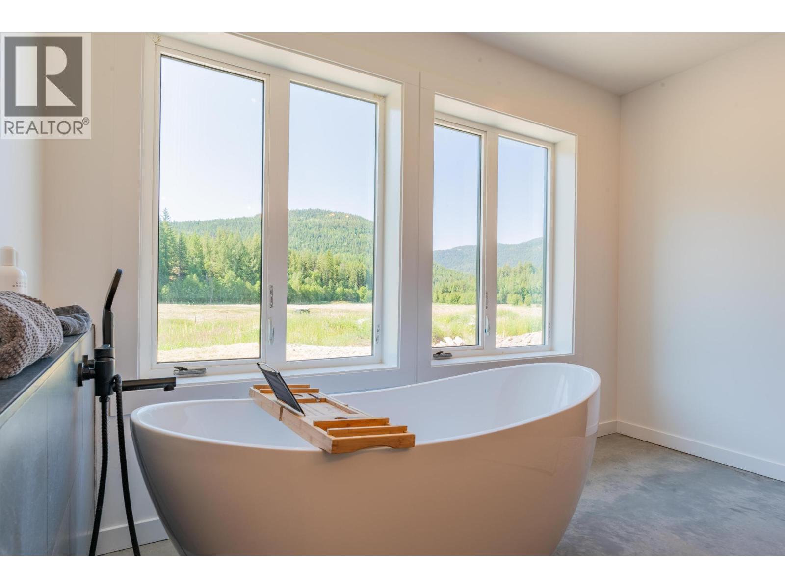 2335 Pass Creek Road Property Photo 43