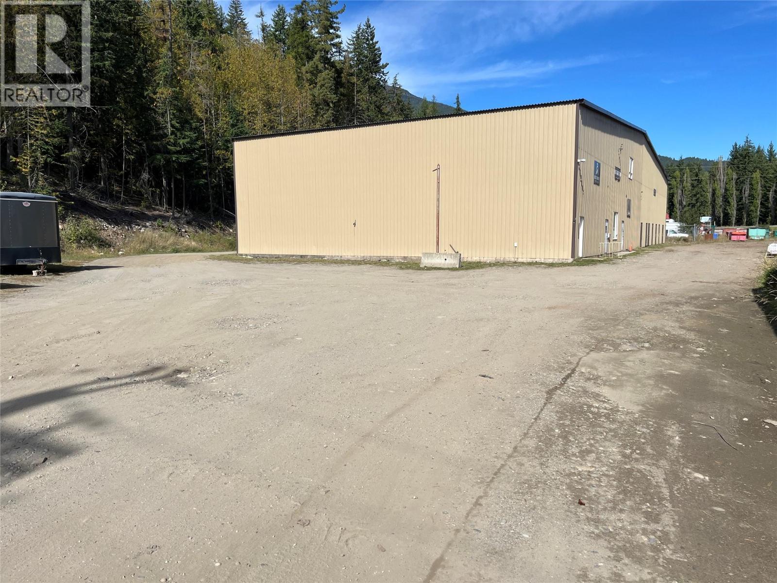 6538 & 6555 Miles Road Property Photo 18