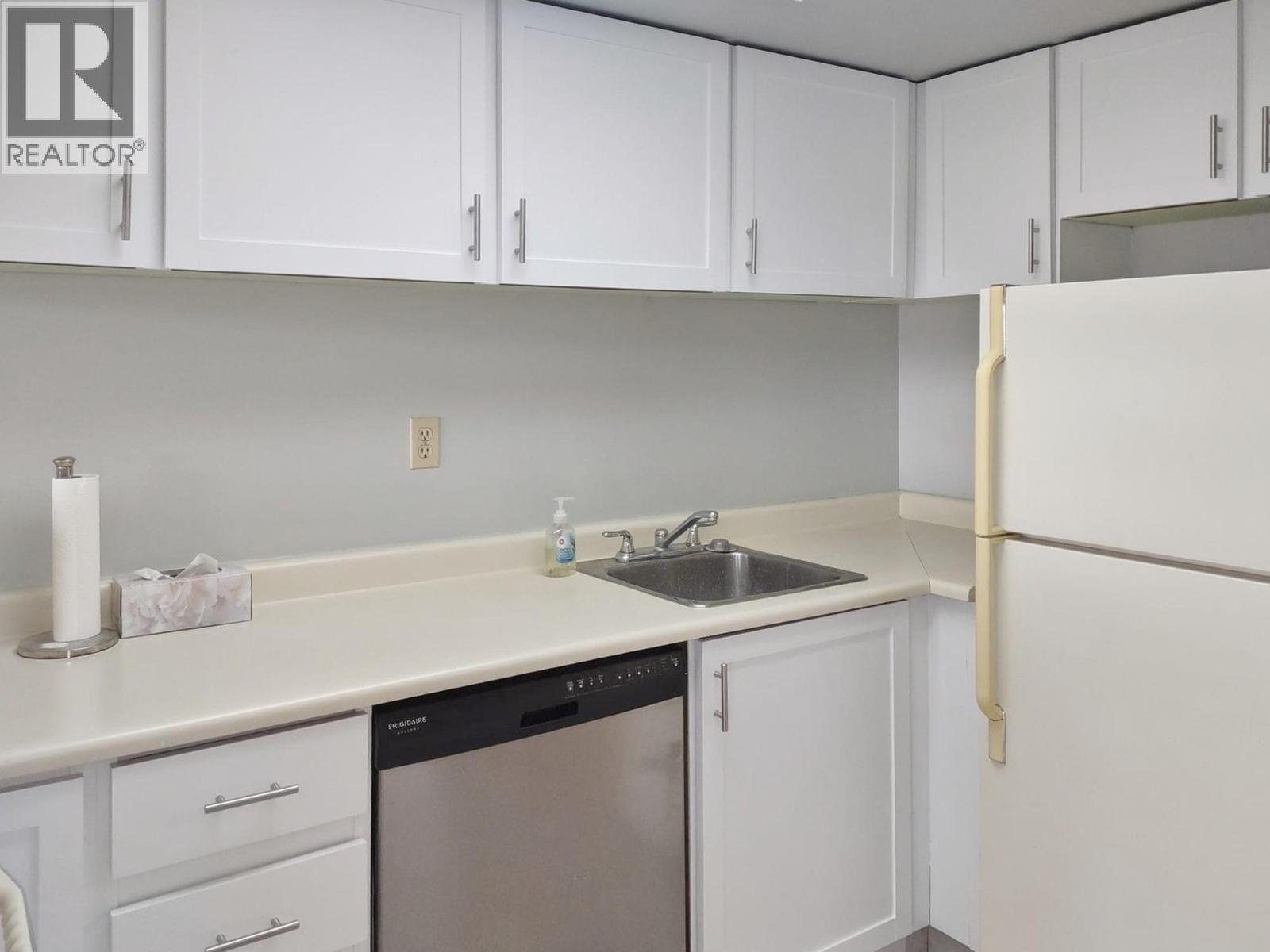 525 Nicola Street Unit# 1007 Property Photo 9