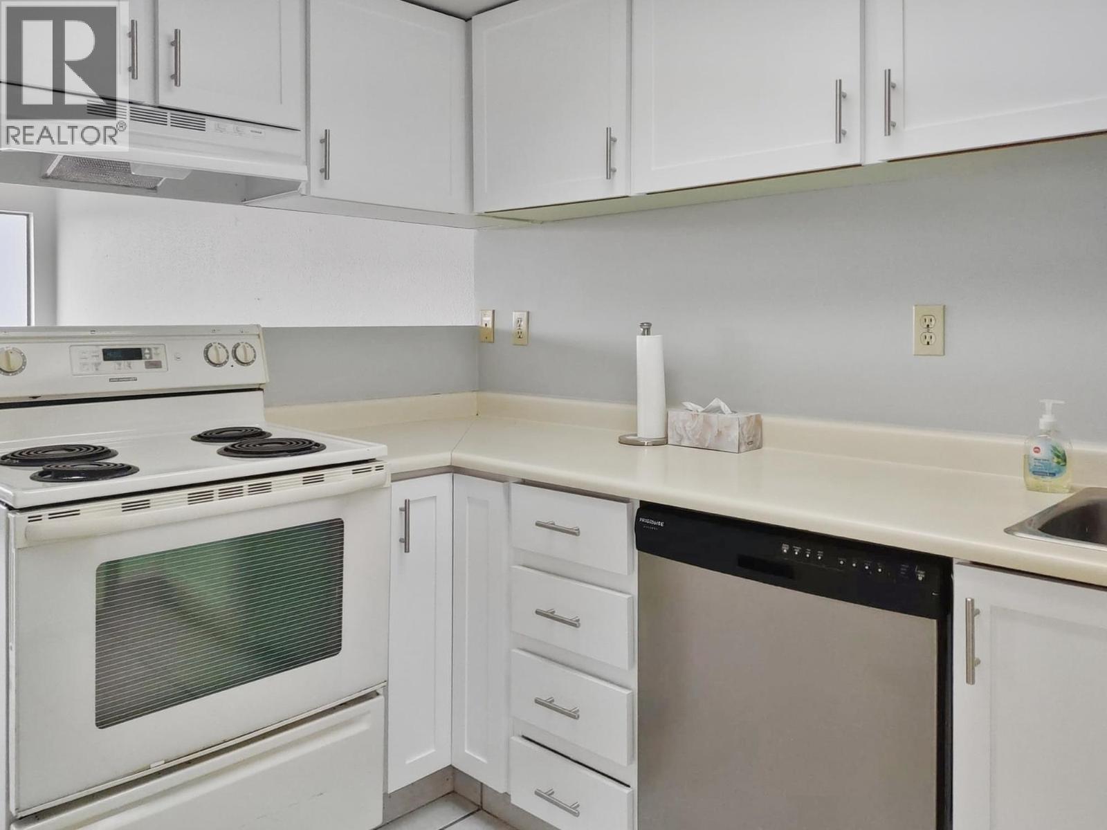 525 Nicola Street Unit# 1007 Property Photo 10