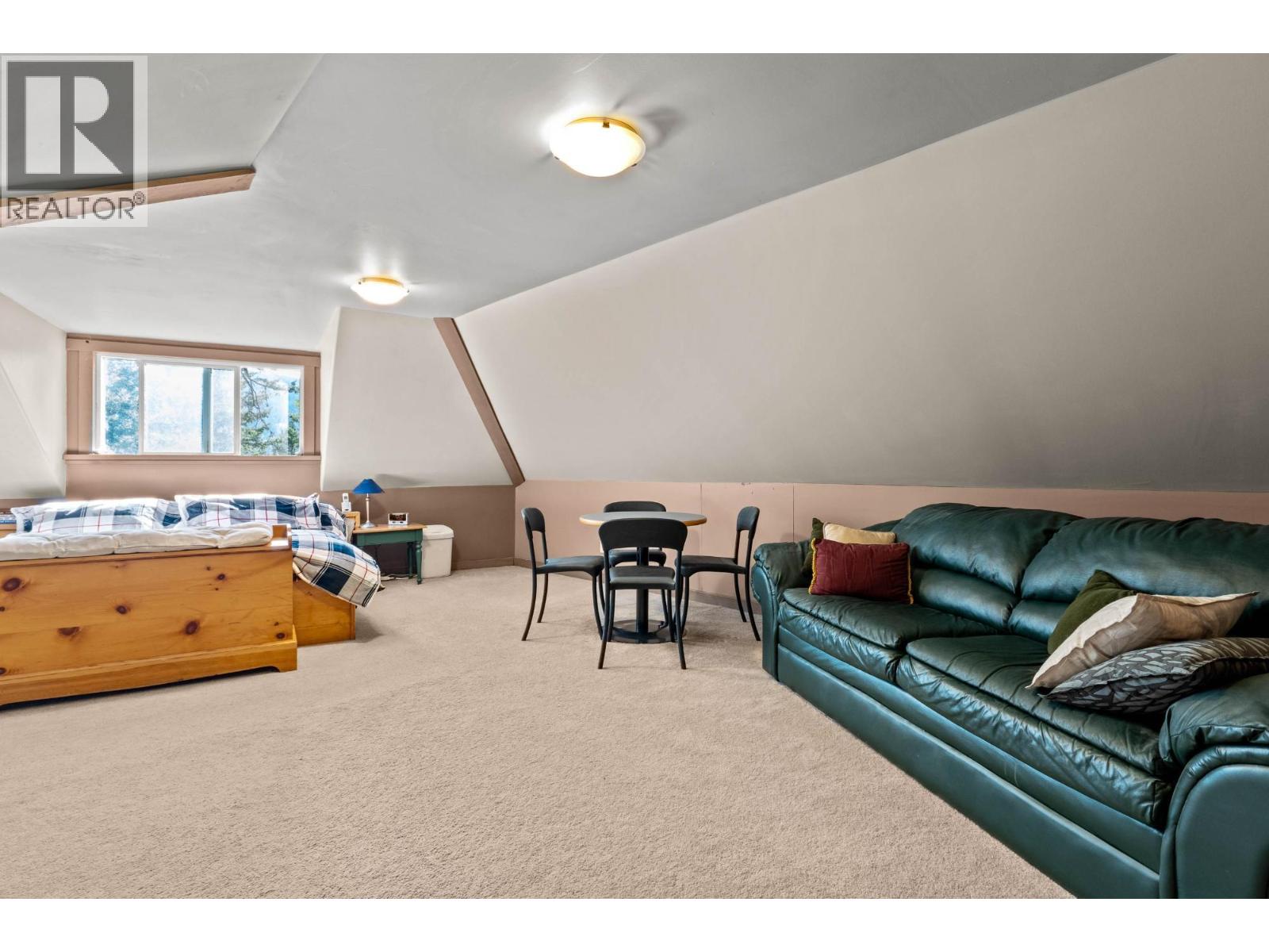 2486 Heffley-louis Creek Road Property Photo 22