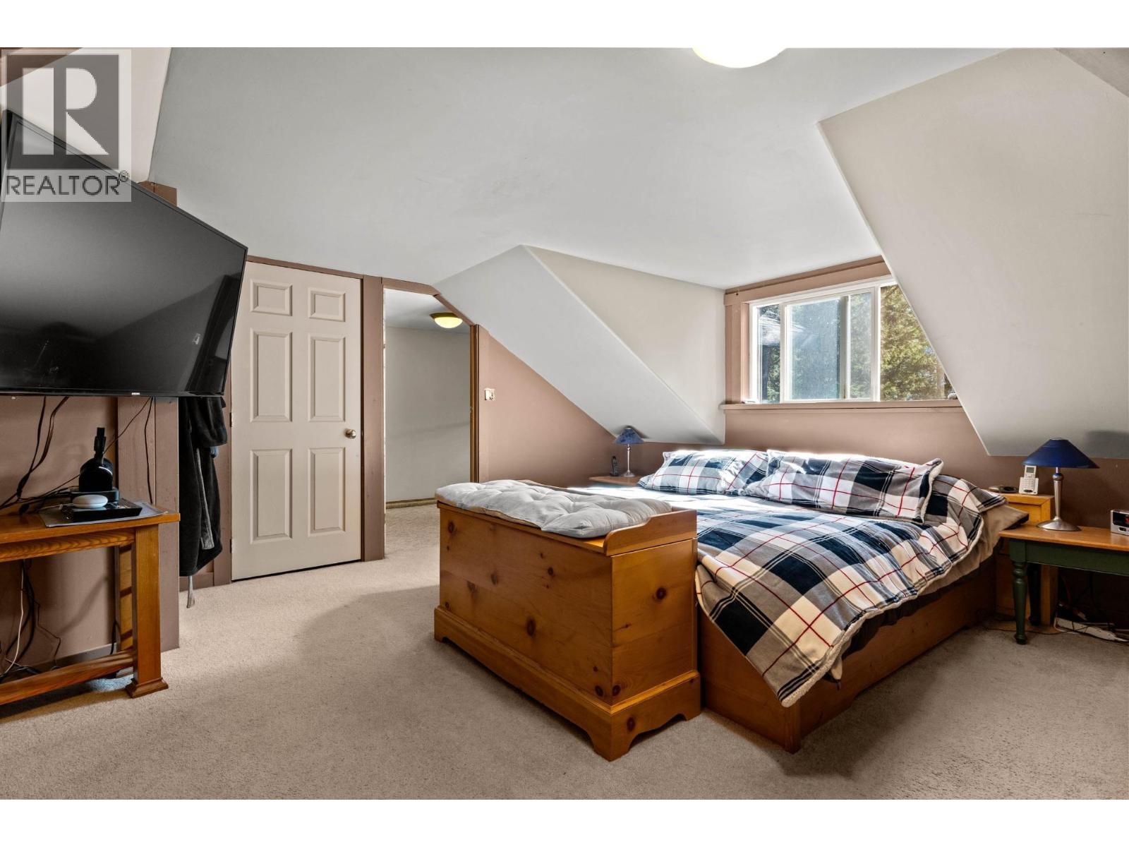 2486 Heffley-louis Creek Road Property Photo 23