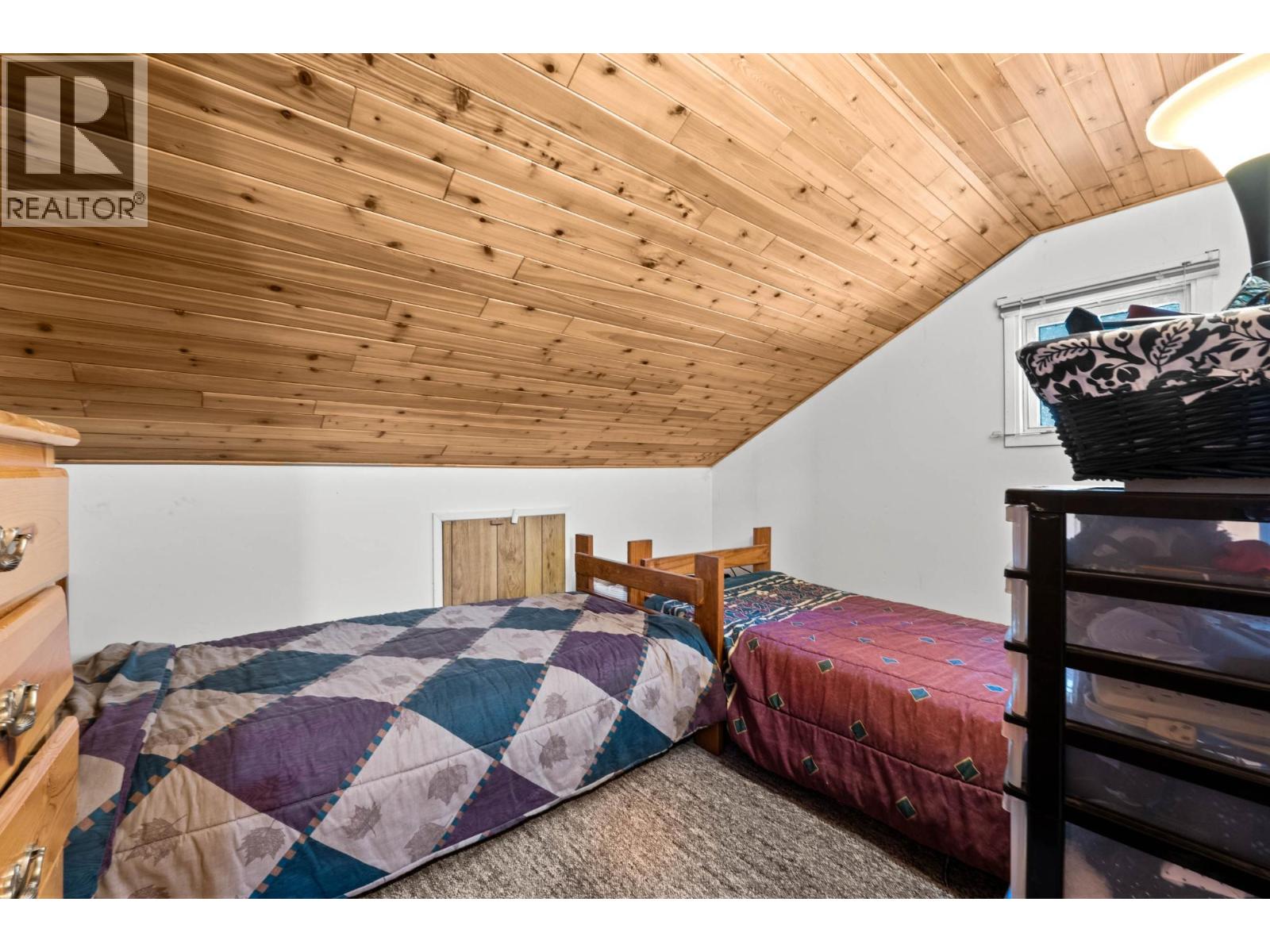 2486 Heffley-louis Creek Road Property Photo 34
