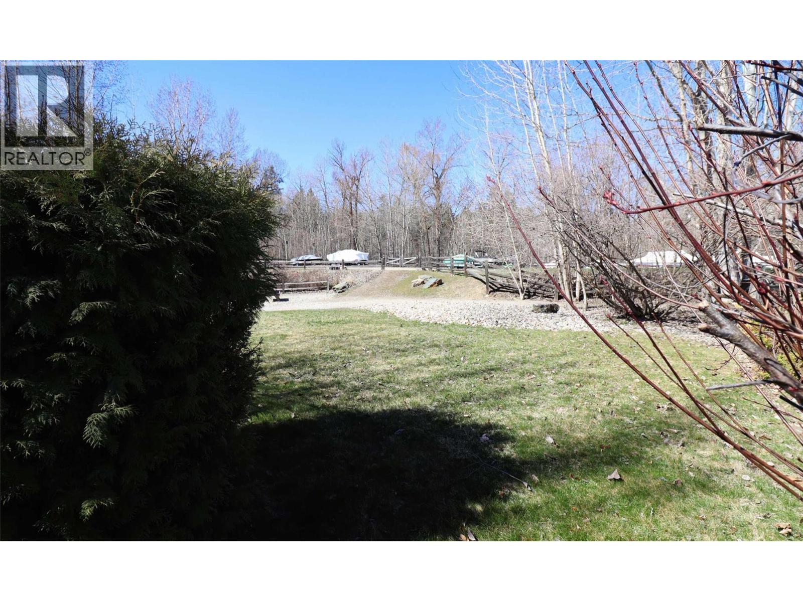 10 Rainbow Lane Property Photo 9