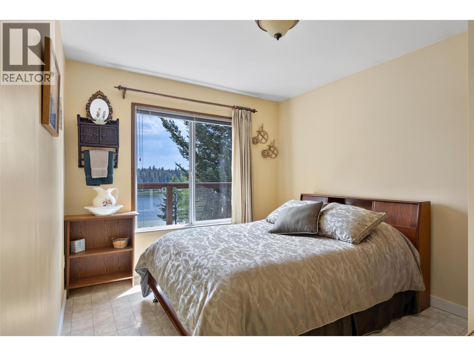 5008 Lauder Road Property Photo 8