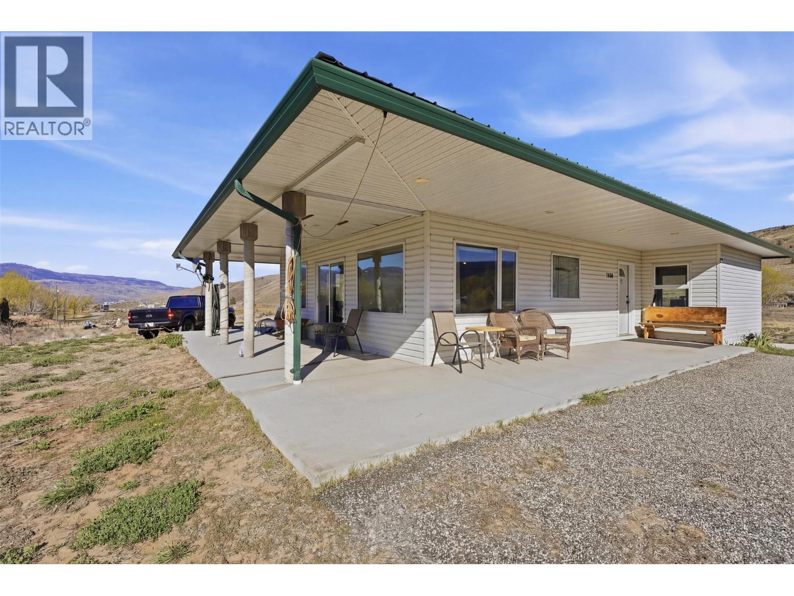 1559 Steelhead Road Property Photo 2