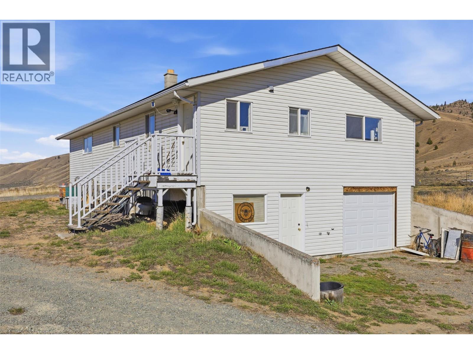1559 Steelhead Road Property Photo 3
