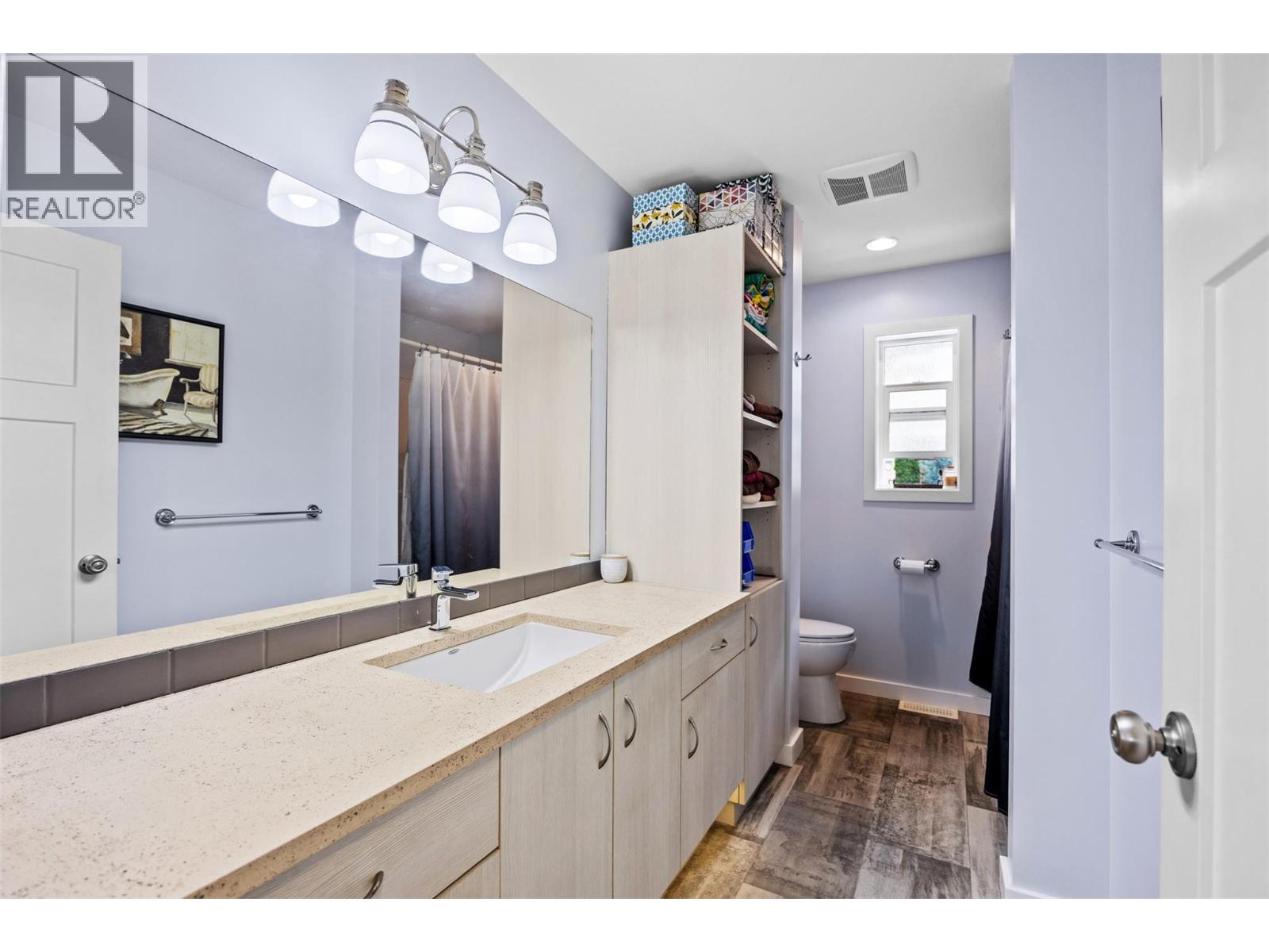 2015 Valleyview Drive Property Photo 9