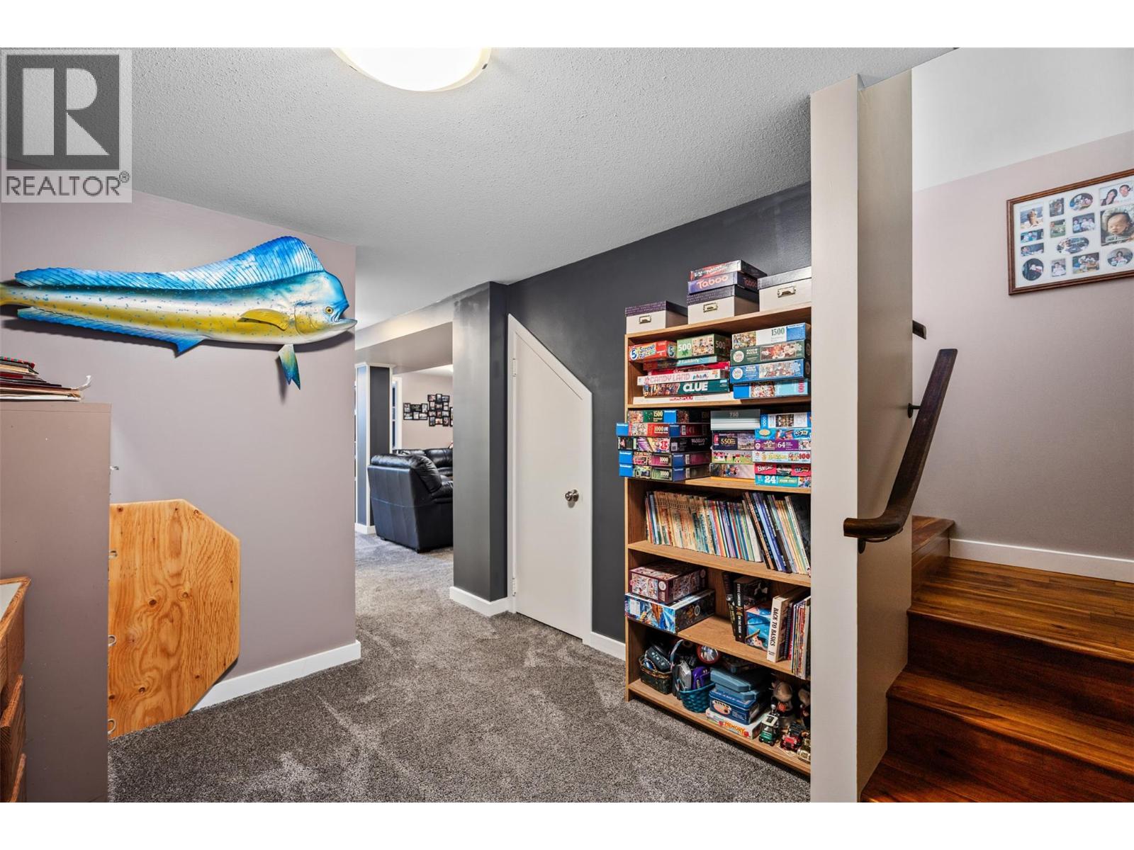 2015 Valleyview Drive Property Photo 12