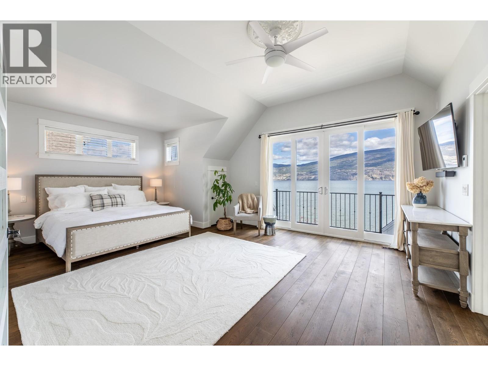 15419 Lakeshore Drive N Unit# 11 Property Photo 13