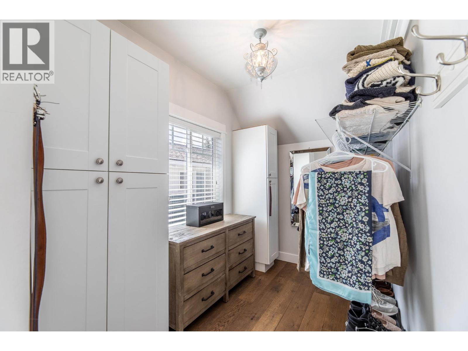15419 Lakeshore Drive N Unit# 11 Property Photo 15