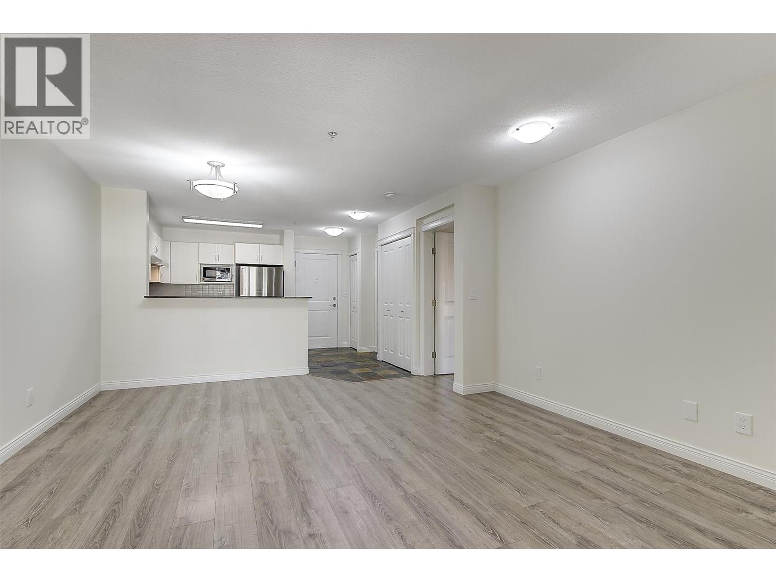 571 Yates Road Unit# 304 Property Photo 11