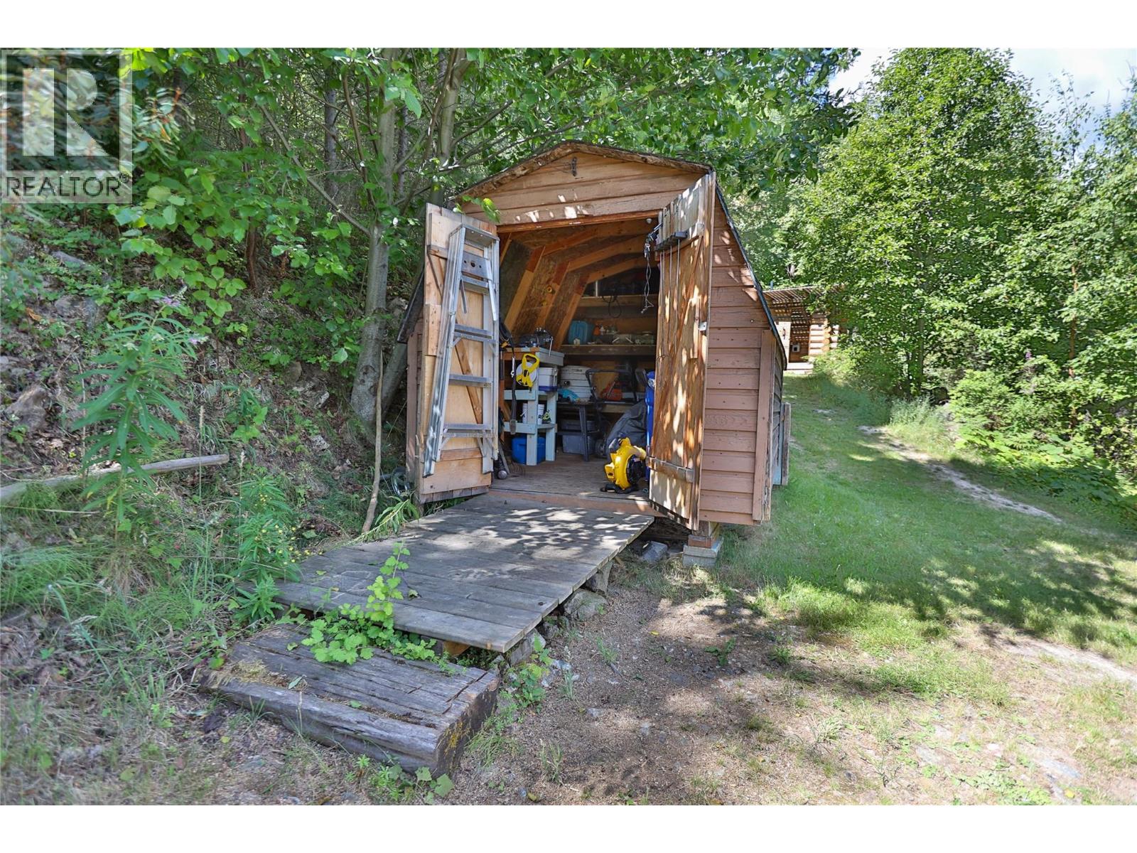 Lower Arrow Lake Lot# 14 Property Photo 19