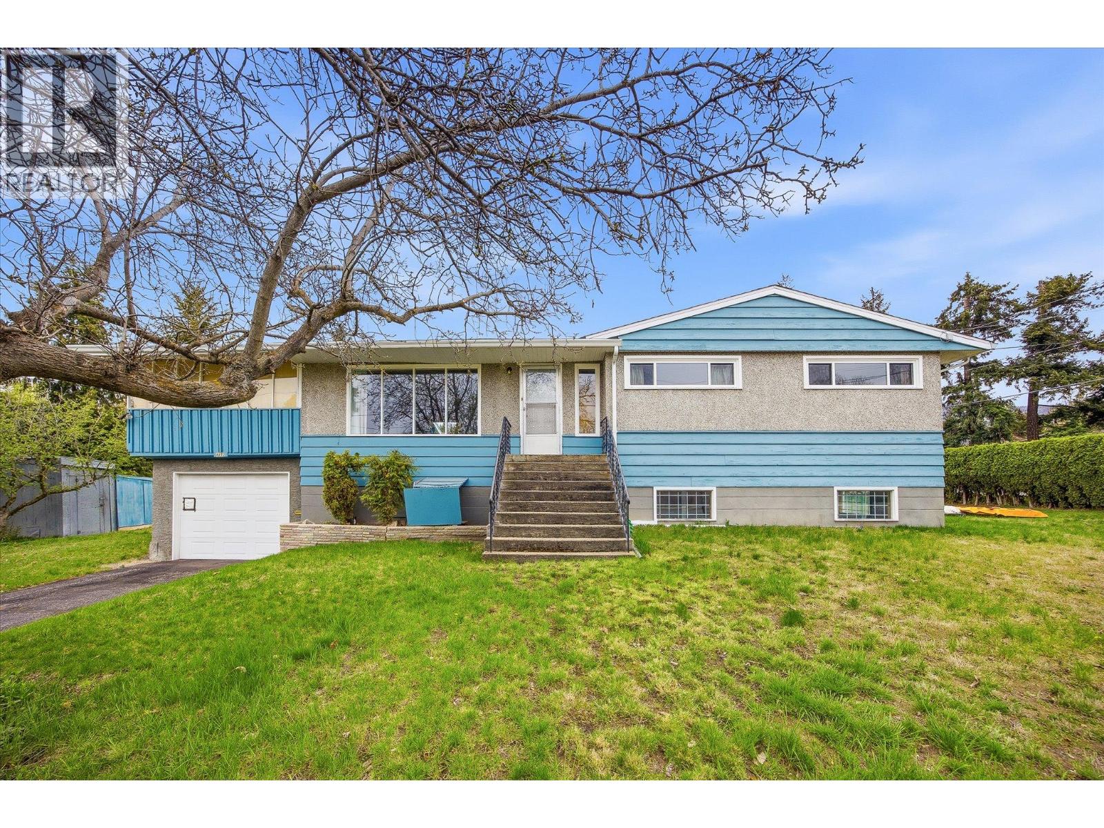 4693 Raymer Road Property Photo 2