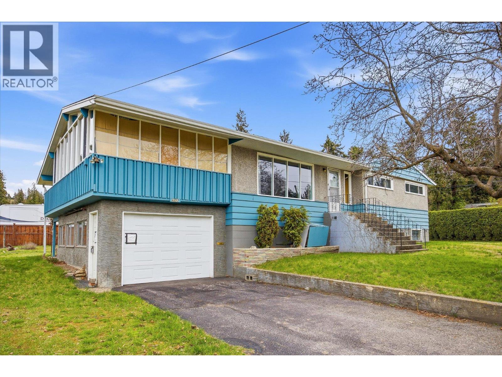4693 Raymer Road Property Photo 3