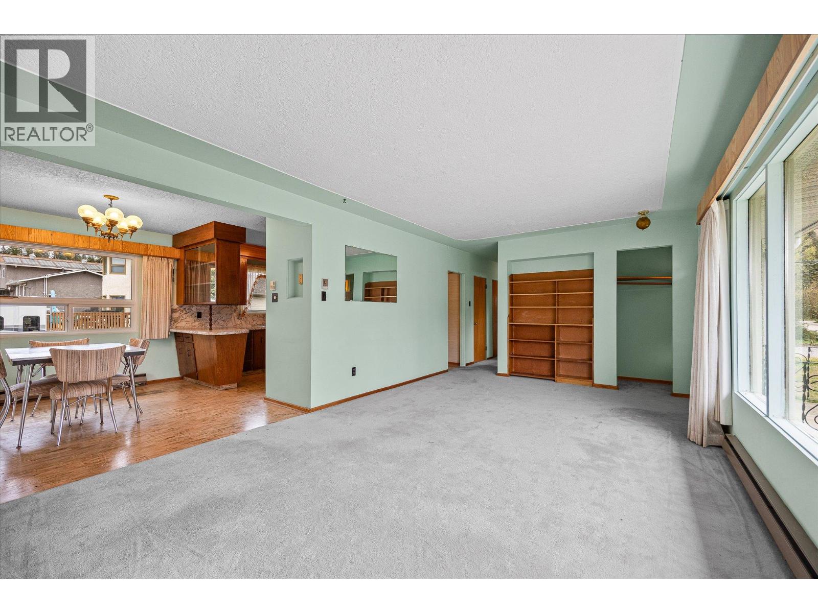 4693 Raymer Road Property Photo 7