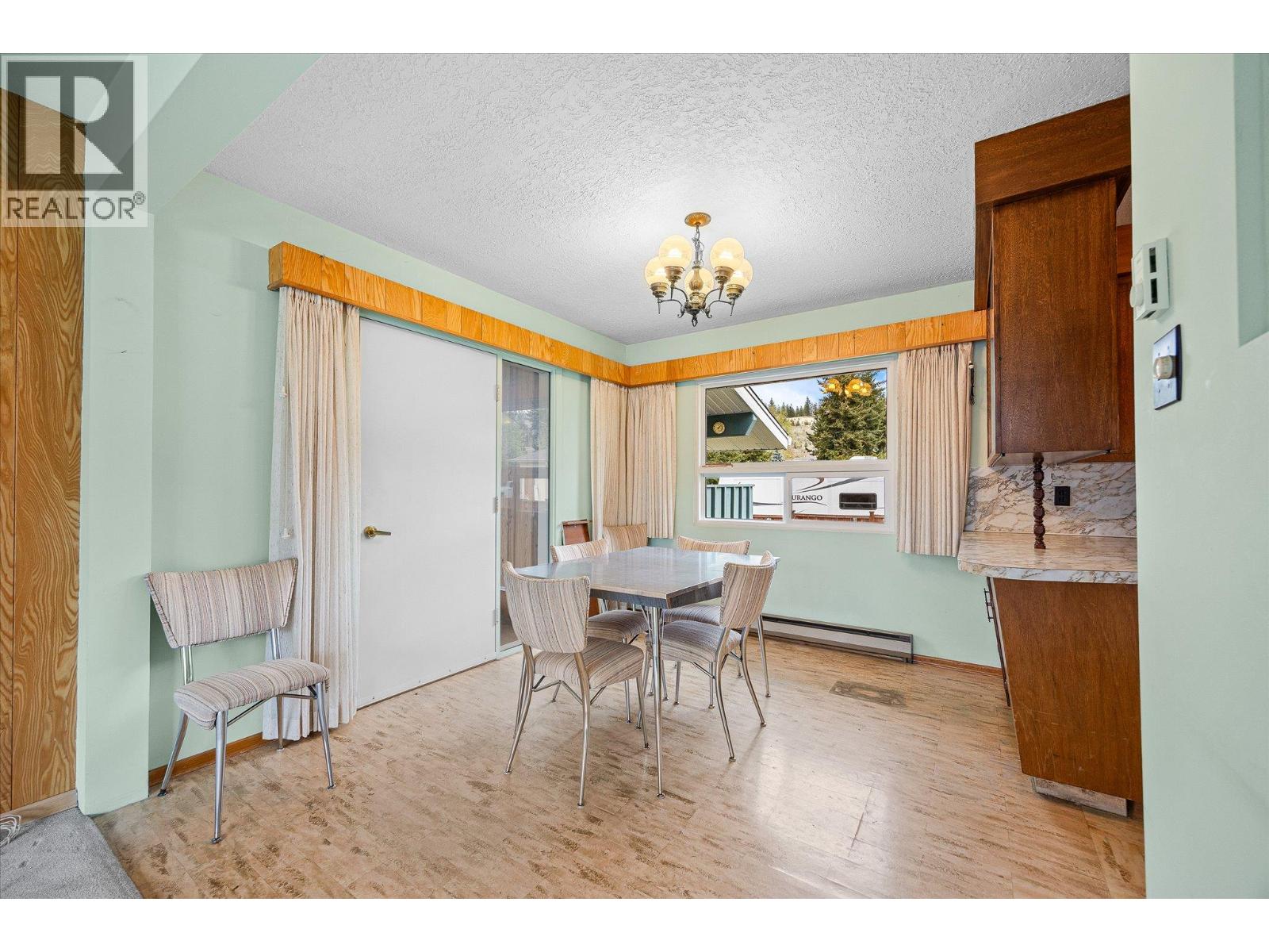 4693 Raymer Road Property Photo 8