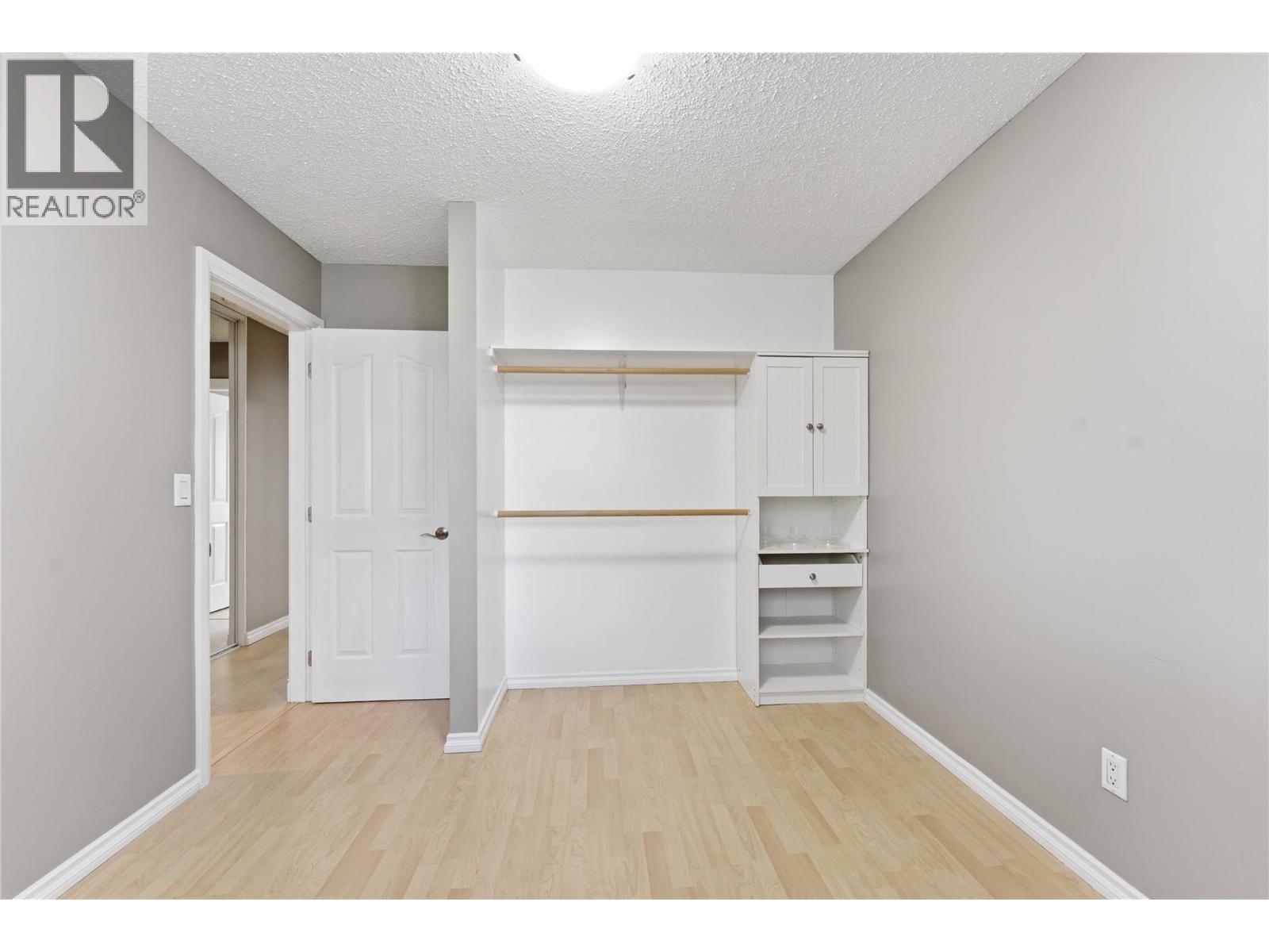 2100 43 Avenue Unit# 205 Property Photo 14