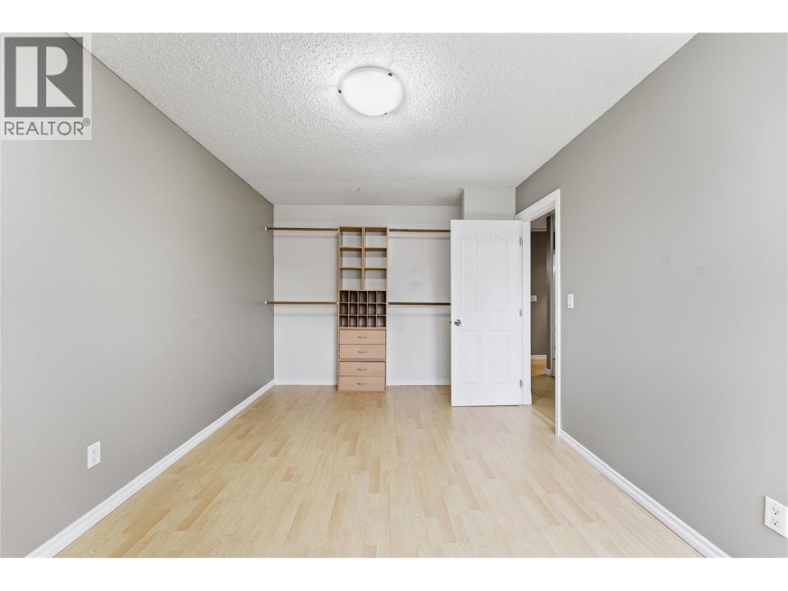 2100 43 Avenue Unit# 205 Property Photo 21