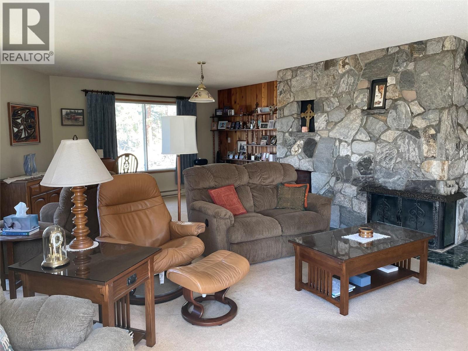 4150 Hughes Road Property Photo 9