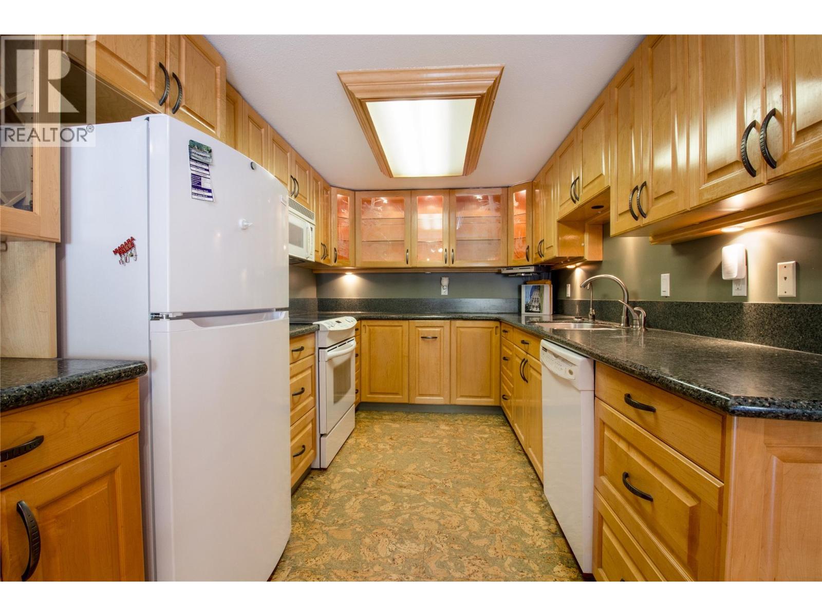311 Sixth Street Unit# 309 Property Photo 3