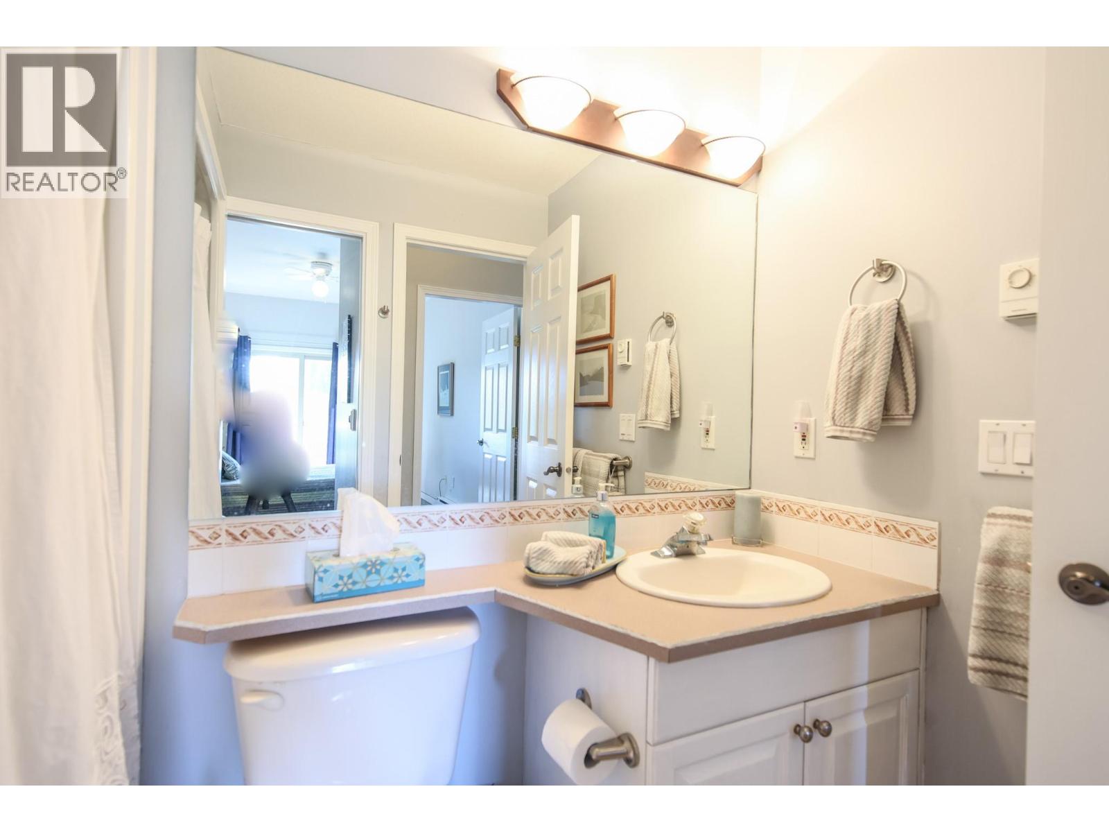 15 Solana Key Court Unit# 204 Property Photo 18