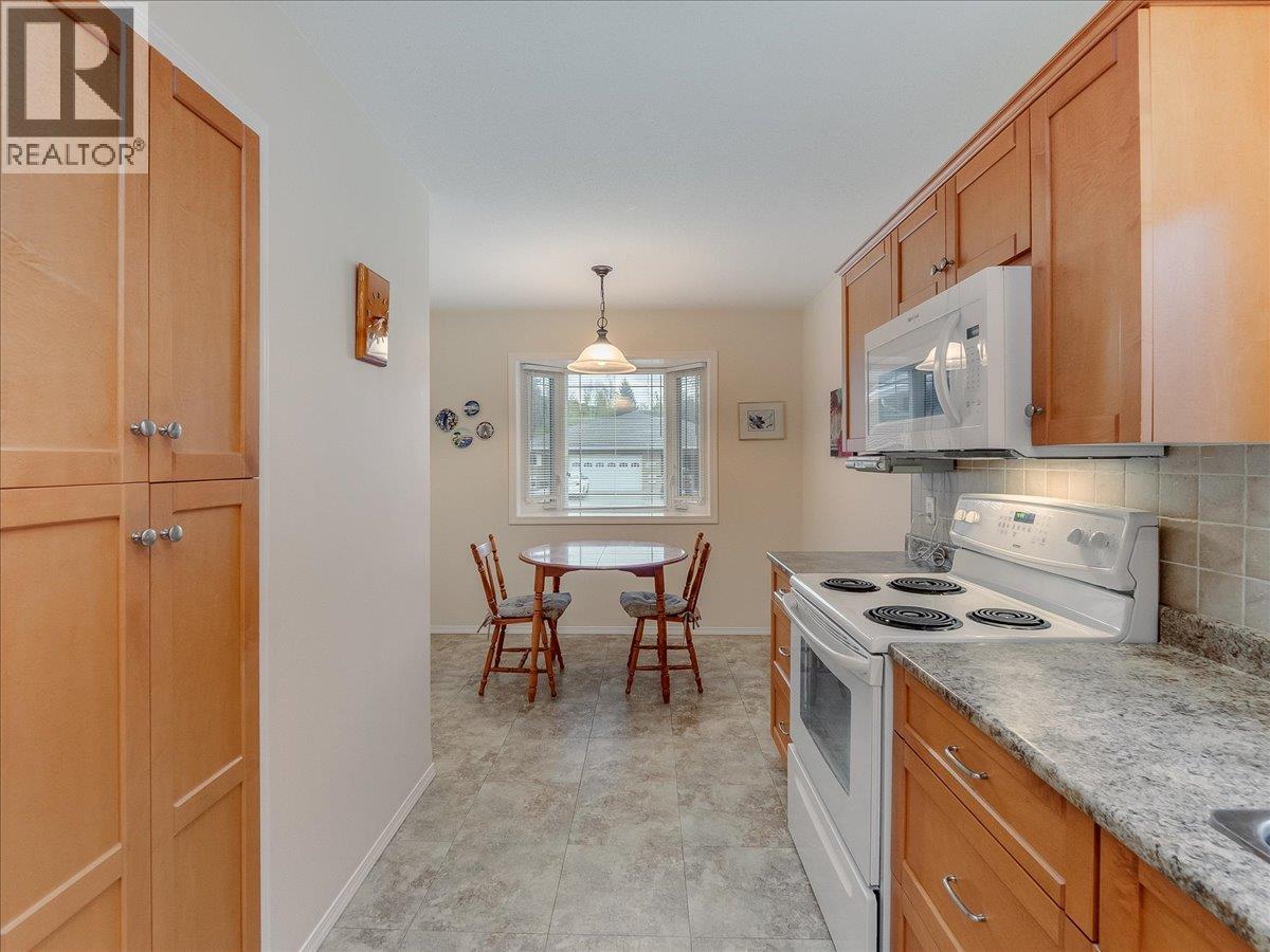 7136 Wright Way Property Photo 4