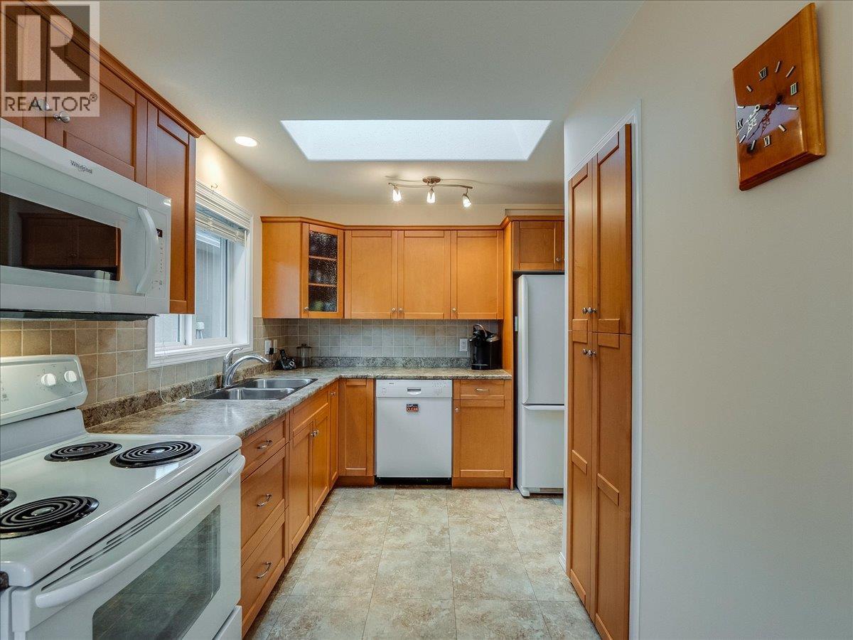 7136 Wright Way Property Photo 7