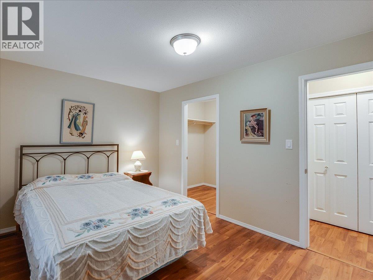 7136 Wright Way Property Photo 16
