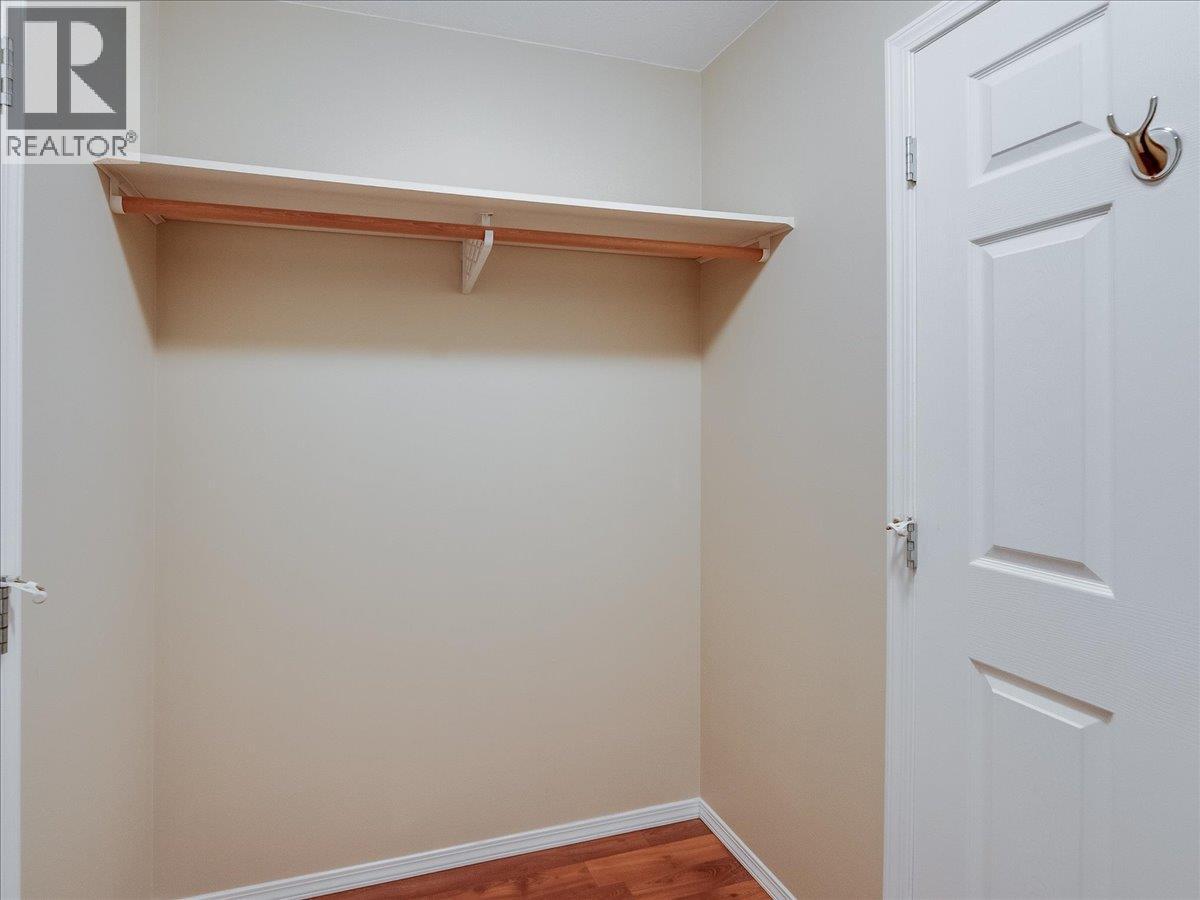 7136 Wright Way Property Photo 18