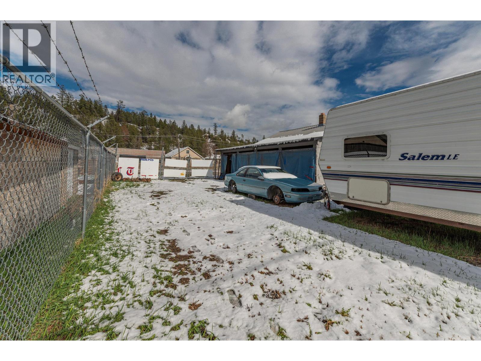 8917 Grainger Road Property Photo 4
