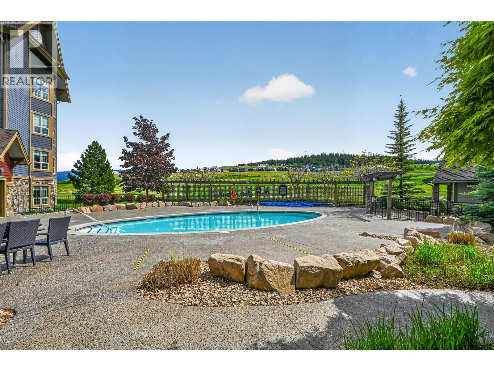 101 Village Centre Court Unit# 232 Lot# 6 Property Photo 5